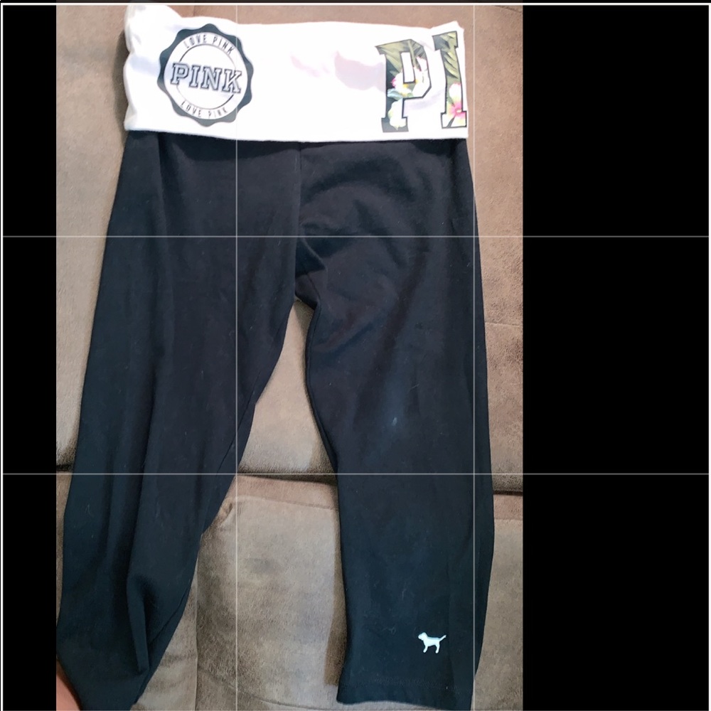 VS Pink crop legging size XS.